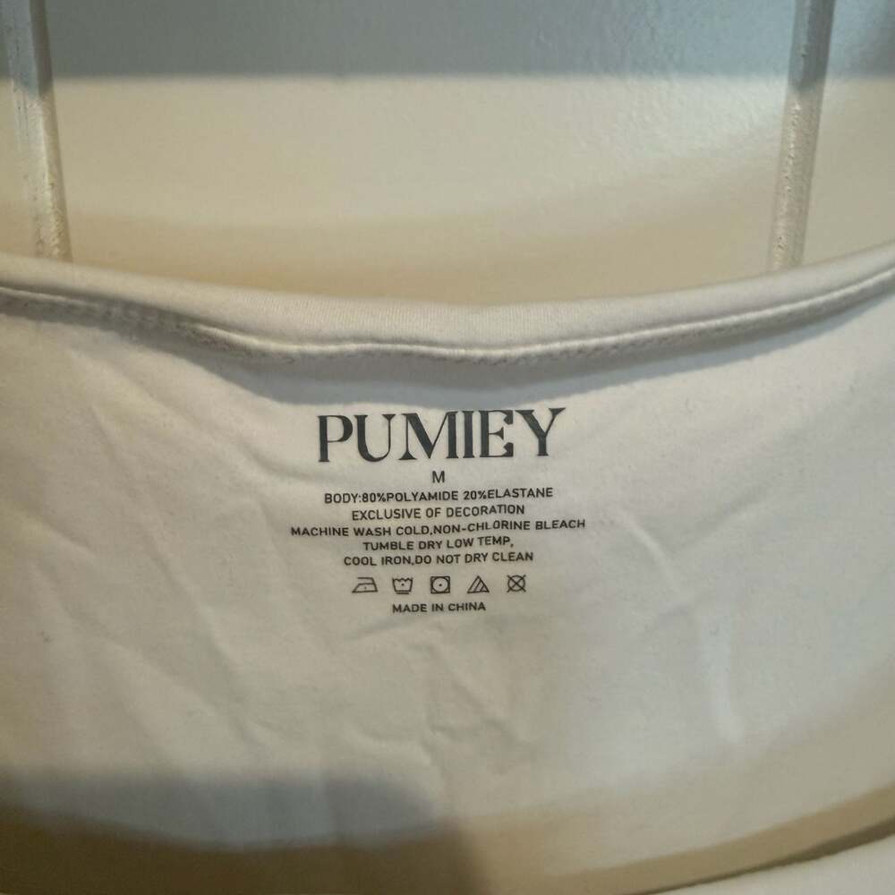 Pumiey Women's White Scoop Neck Tank Top Size M - Picture 2 of 3